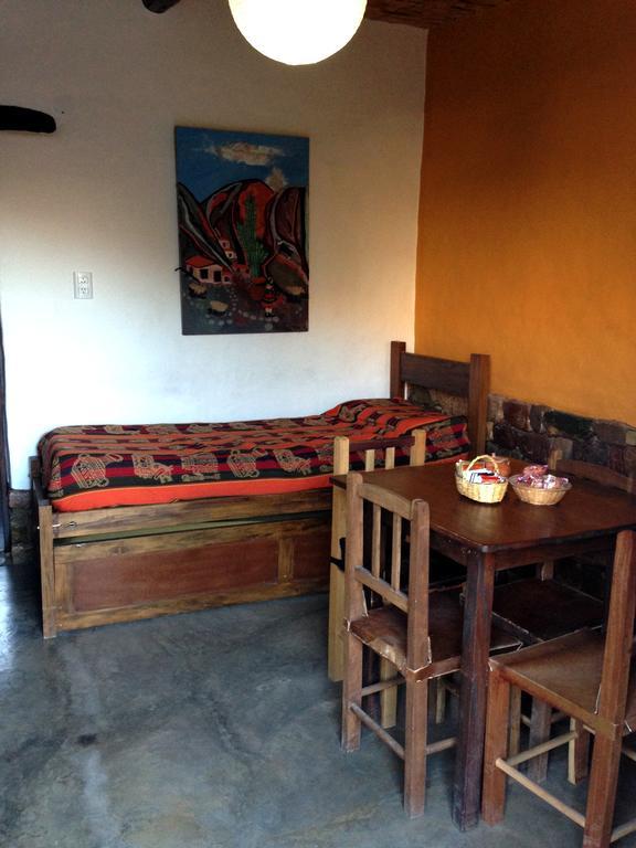 Posada Suri Huasi Tilcara Extérieur photo